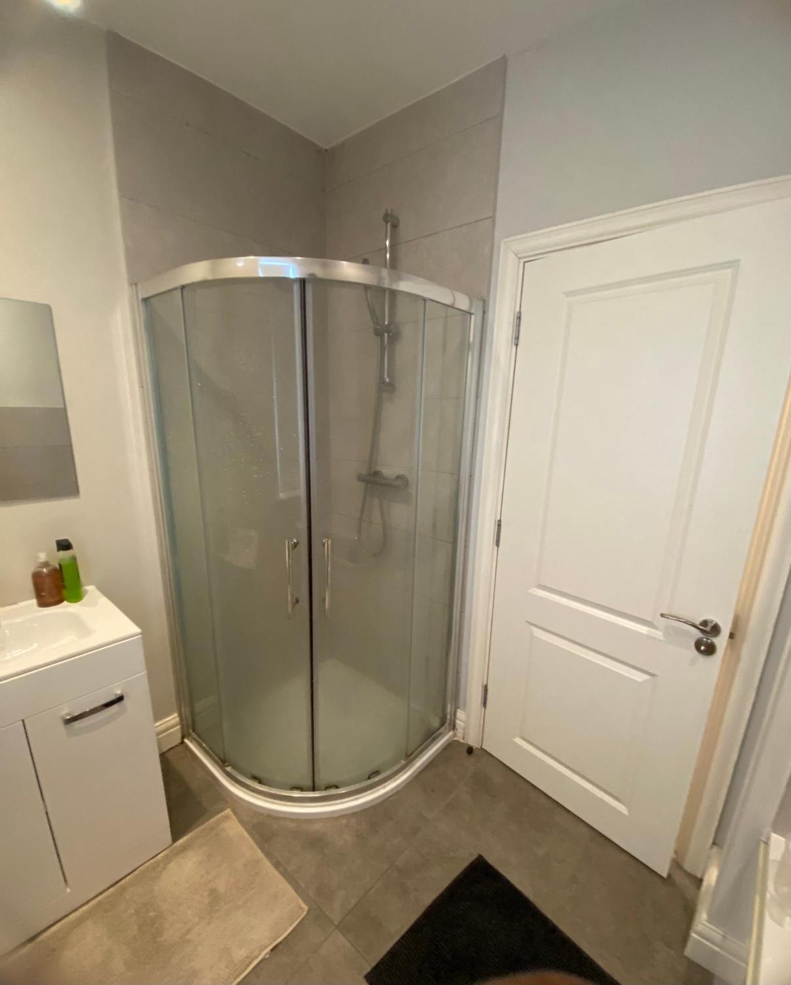 Extra Large Room In New House At Citywest Dublin Zewnętrze zdjęcie