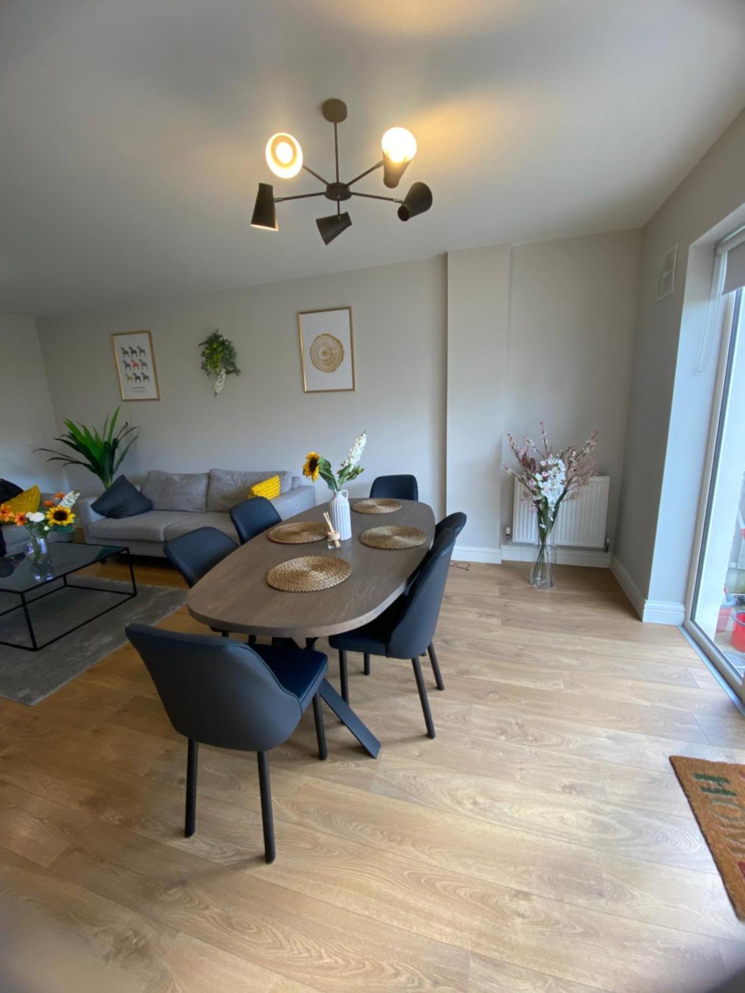 Extra Large Room In New House At Citywest Dublin Zewnętrze zdjęcie